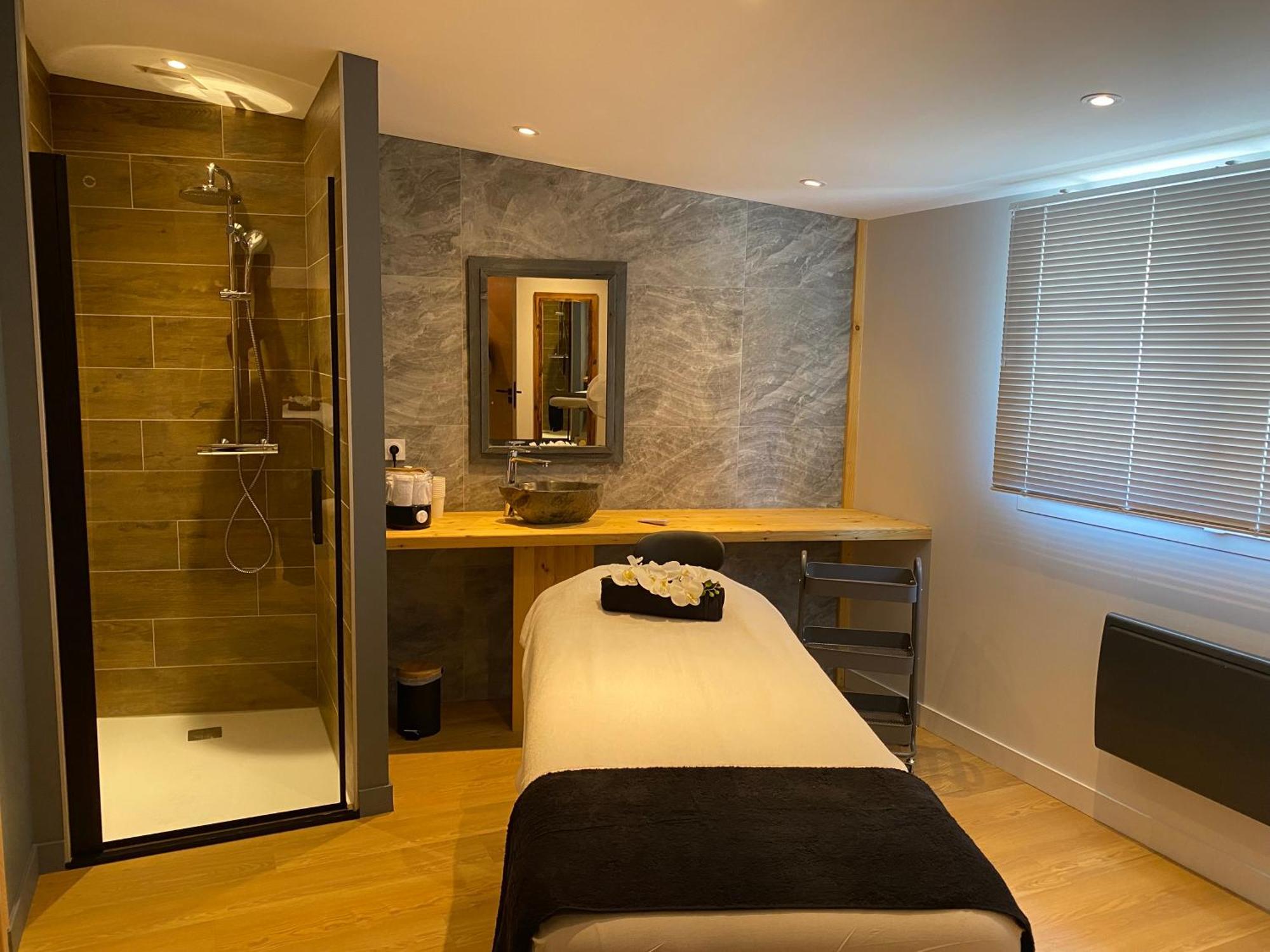 Hotel Les Autanes Spa-balneotherapie & Restaurant 4*