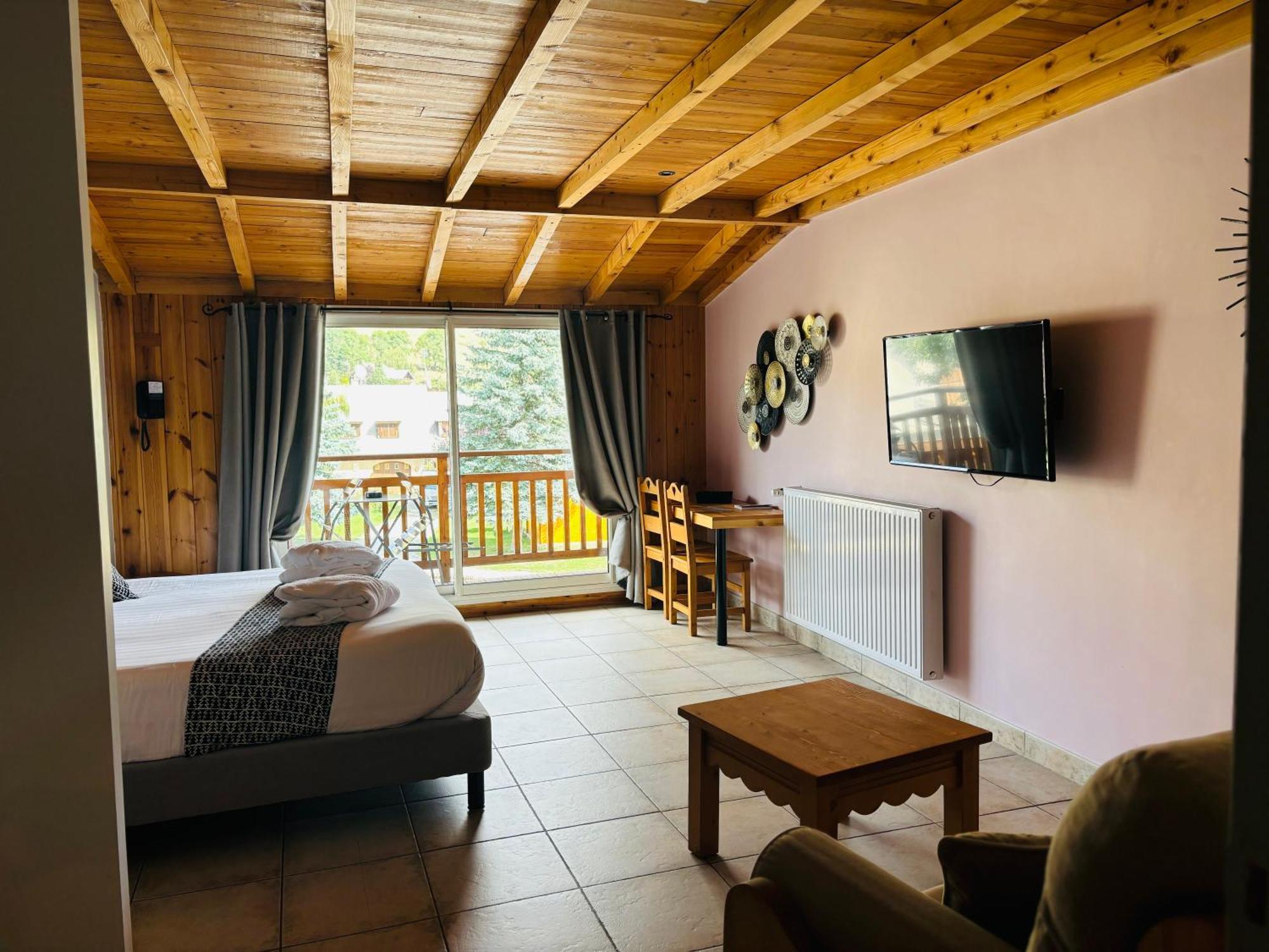 Hotel Les Autanes Spa-balneotherapie & Restaurant 4*